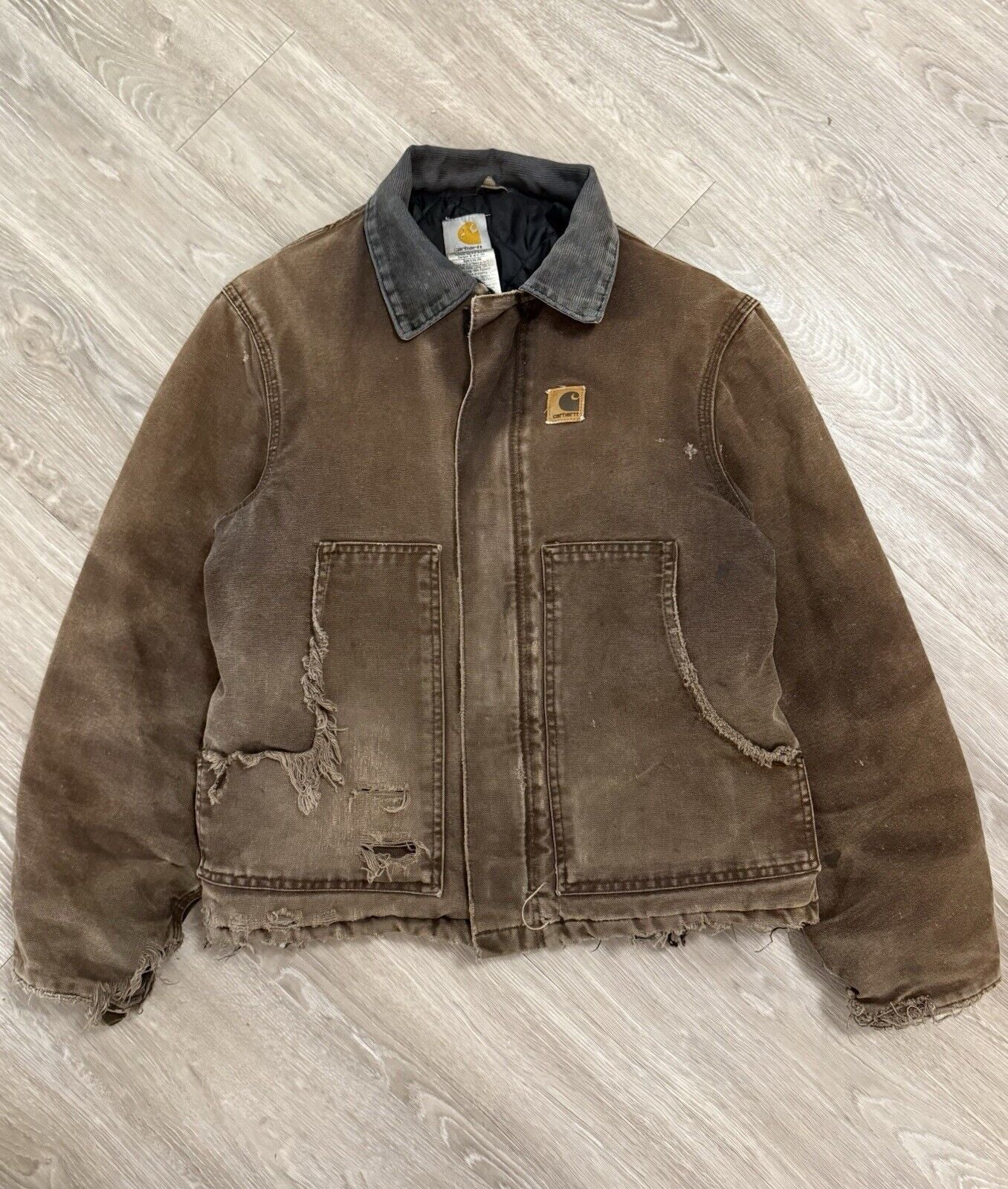 Rare Vintage Carhartt J22 DKB Brown Detroit Jacket – Small but Mighty Classic!